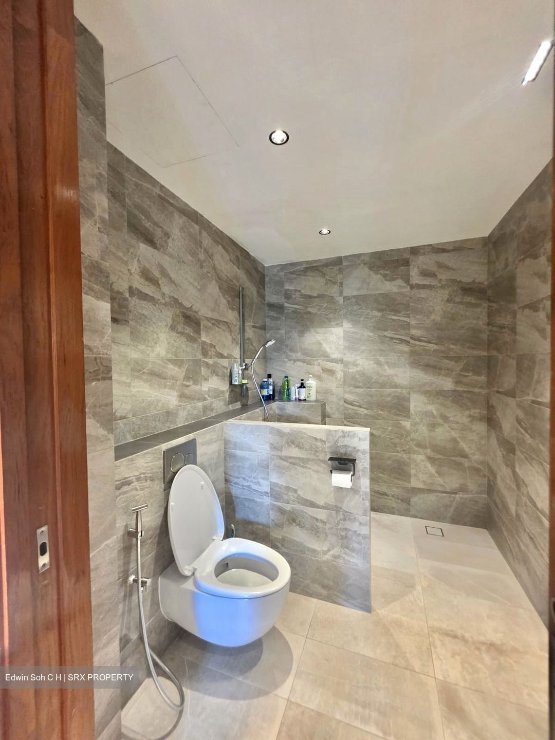Ridout Road (D10), Detached #516260181
